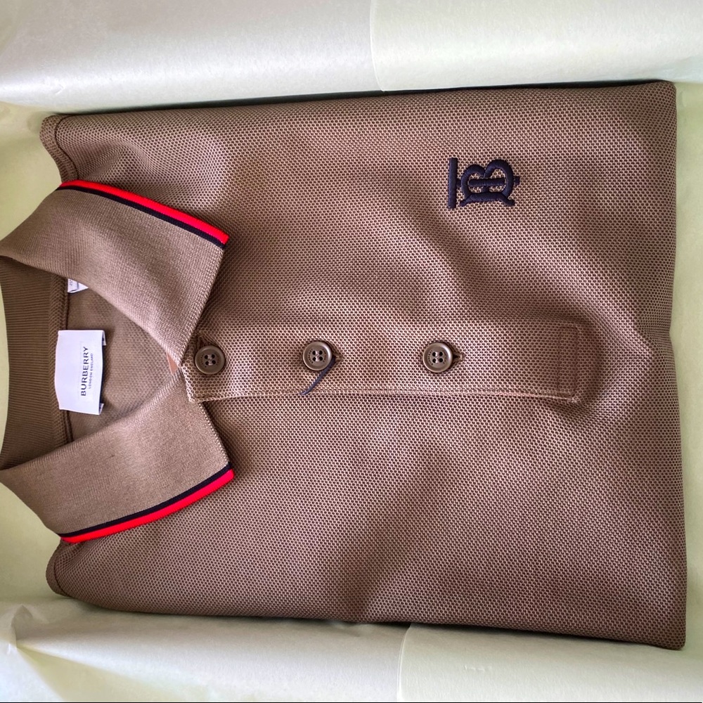 New men’s Burberry polo tee